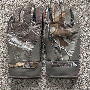 Men’s Manzella Camo Gloves